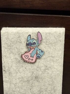 Disney Stitch Loungefly Pin